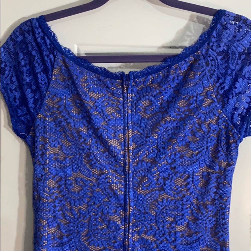 Dress - Picture 7 of 7